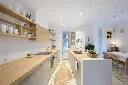 Firefly_gpt-image_nettoyer et ranger la pièce pour la rendre présentable pour une annonce immobilière ( 850114.webp