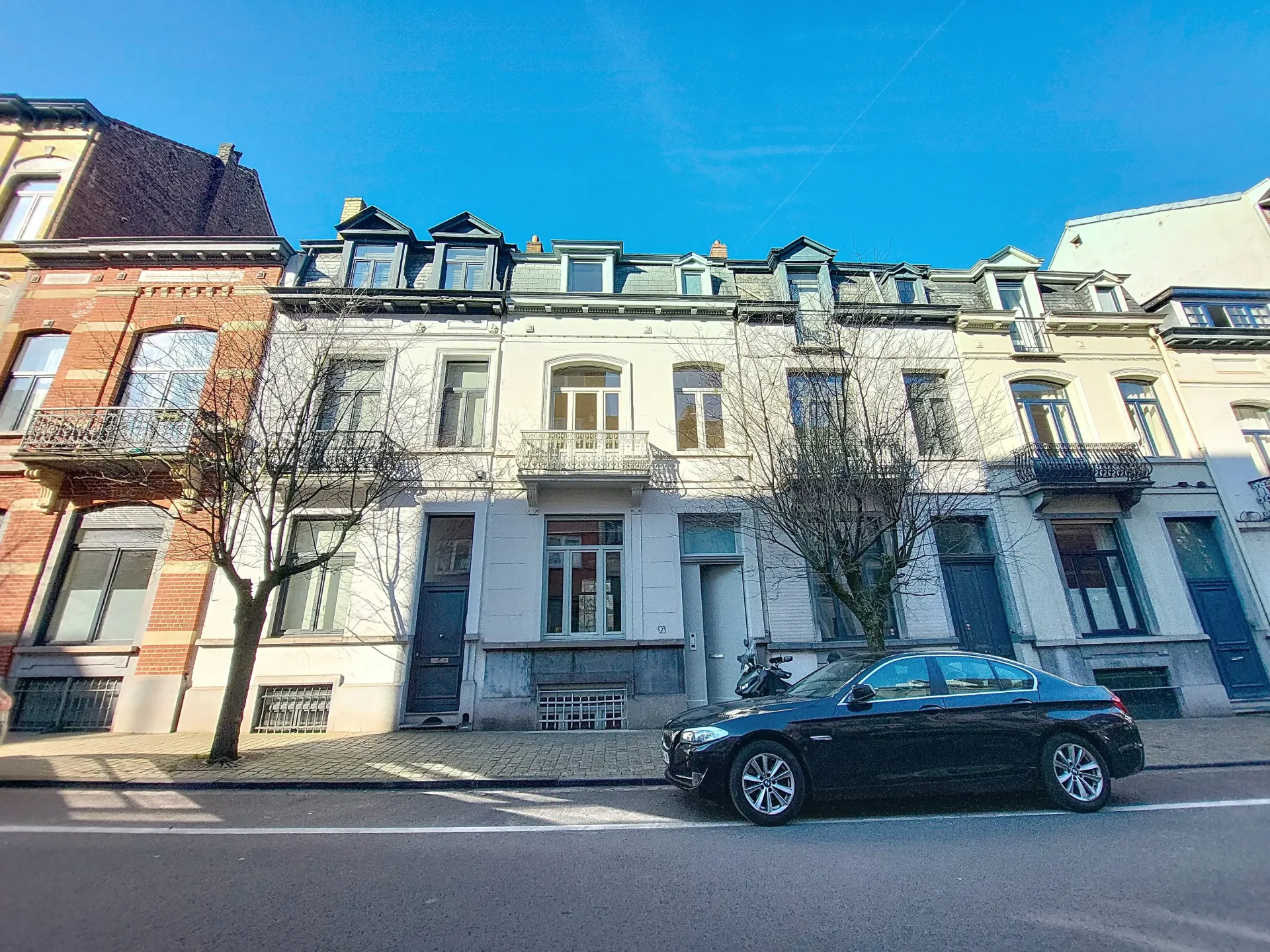 Châtelain : Maison Unifamiliale avec jardin